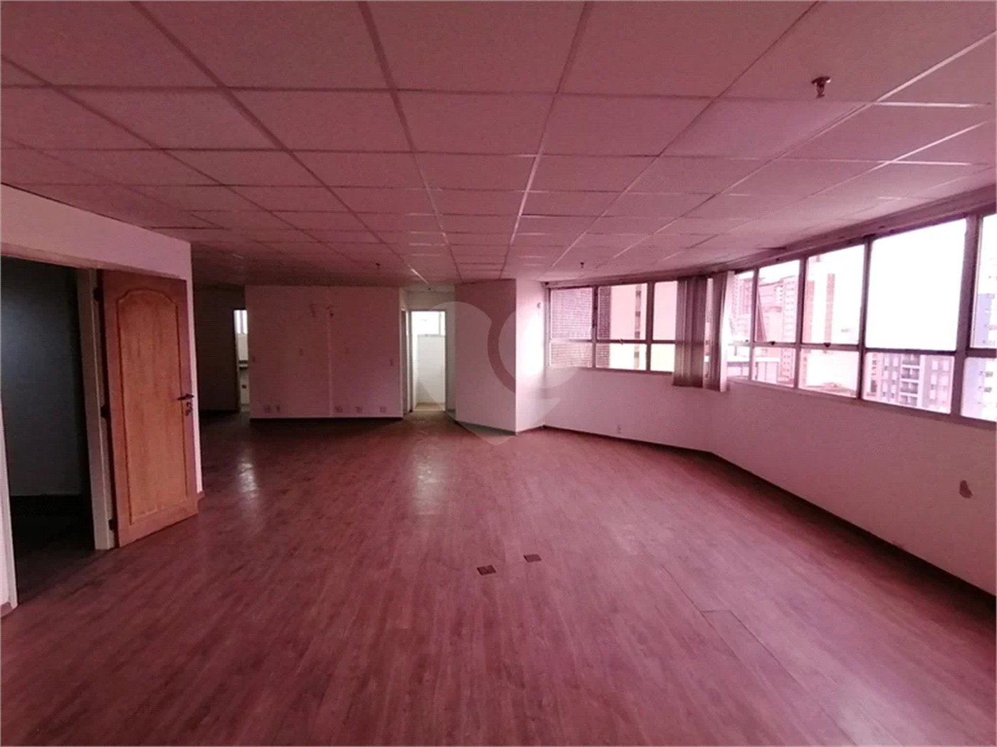CONJUNTO COMERCIAL COM 130m2 VENDA/LOCAÇÃO NO CENTRO DE CAMPINAS