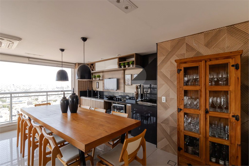APARTAMENTO IPIRANGA COM 4 SUÍTES E 3 VAGAS - REFORMADO!