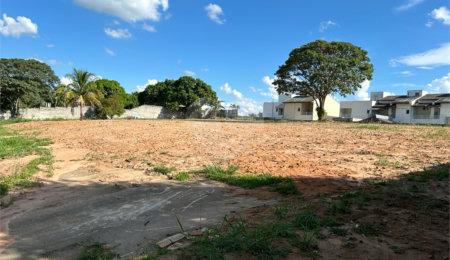 Terreno à venda em Granjas Santa Terezinha, Taubaté, SP