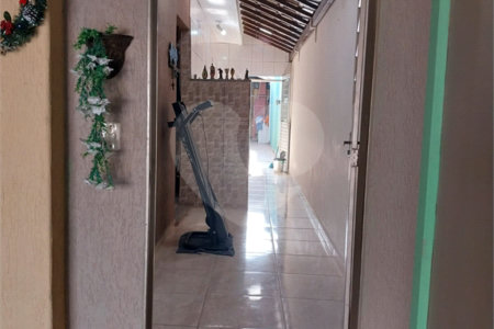 Casa térrea para venda no Planalto Paraíso