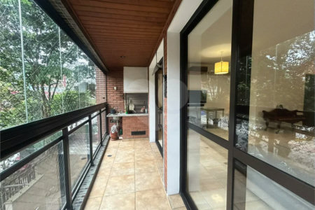 Apartamento Mobiliado no Alto da Boa Vista, com churrasqueira na varanda , 3 suítes e próximo ao Metro