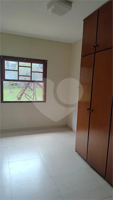 Casa à venda com 3 quartos, sendo 2 suítes, no condomínio Cafezal VI, Itupeva - SP