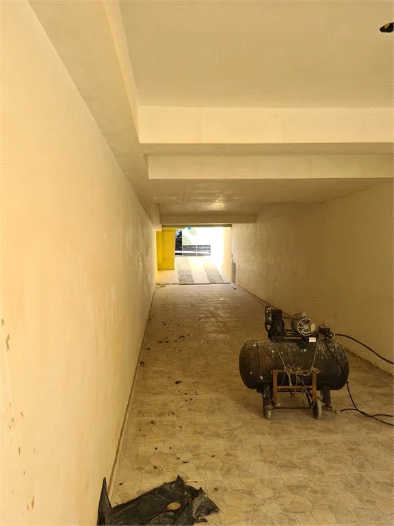 Sobrado à venda com 3 quartos, sendo 1 suíte,  em Vila Gomes, São Paulo, SP