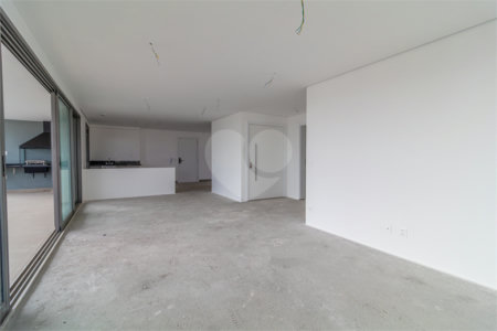 Apartamento a venda 3 quartos Paraíso