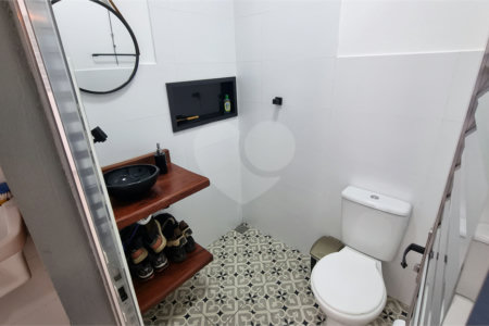 Casa no Condomínio Flamboyant II a venda .