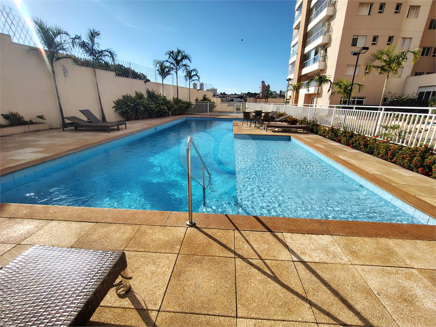 Apartamento com condomínio de clube 3 Dormitórios e 1 Suíte