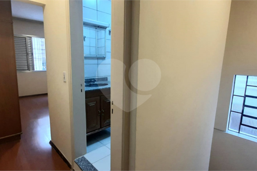 Sobrado amplo com 3 quartos, suíte e quintal para venda no Tremembé !!!