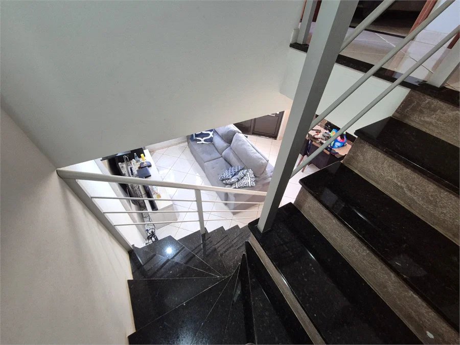 Sobrado à venda com 3 quartos em Vila Industrial, Piracicaba, SP