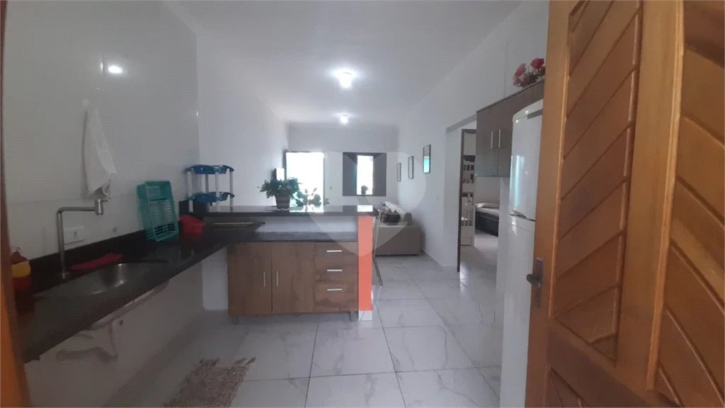 Casa à venda com 2 quartos, sendo 1 suíte,  em Indaiá, Bertioga, SP