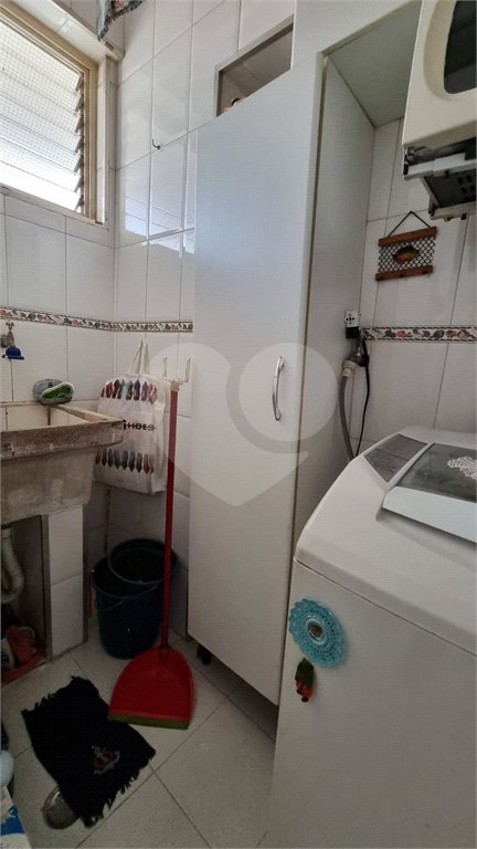 Apartamento à Venda na Bela Vista com 60m², Excelente Localização e Potencial de Reforma