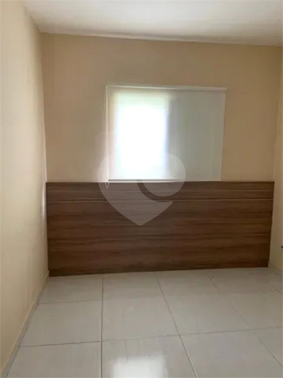 CASA EM CONDOMINIO 84M², 3 DORMITORIOS, 1 BANHEIRO, 2 VAGAS - BAIRRO CIDADE SALVADOR - JACAREÍ/SP.