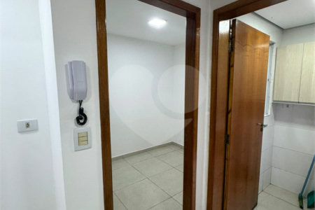Apartamento 2 dormitórios c/ quintal privativo próximo ao futuro Metrô Anália Franco