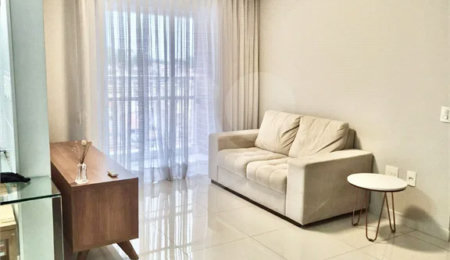 Apto Reformado e Mobiliado ao Lado do Shopping Ponta Negra!