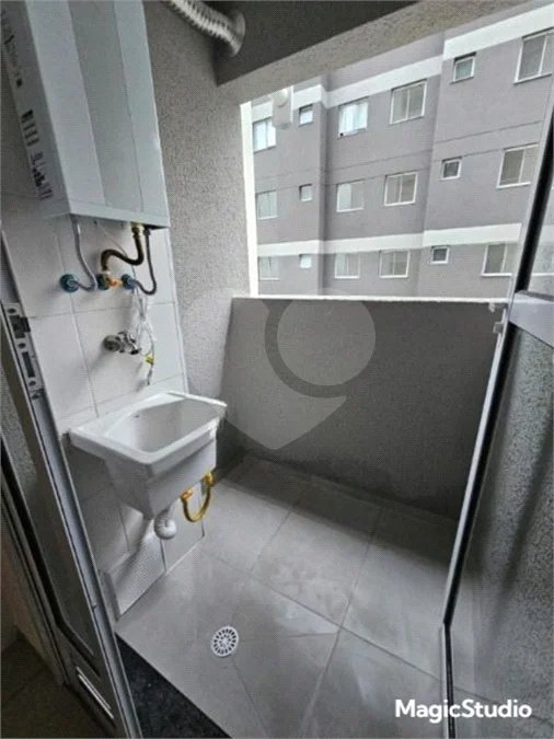 Apartamento com 38m², 2 dormitórios, à venda no Parque Bristol.