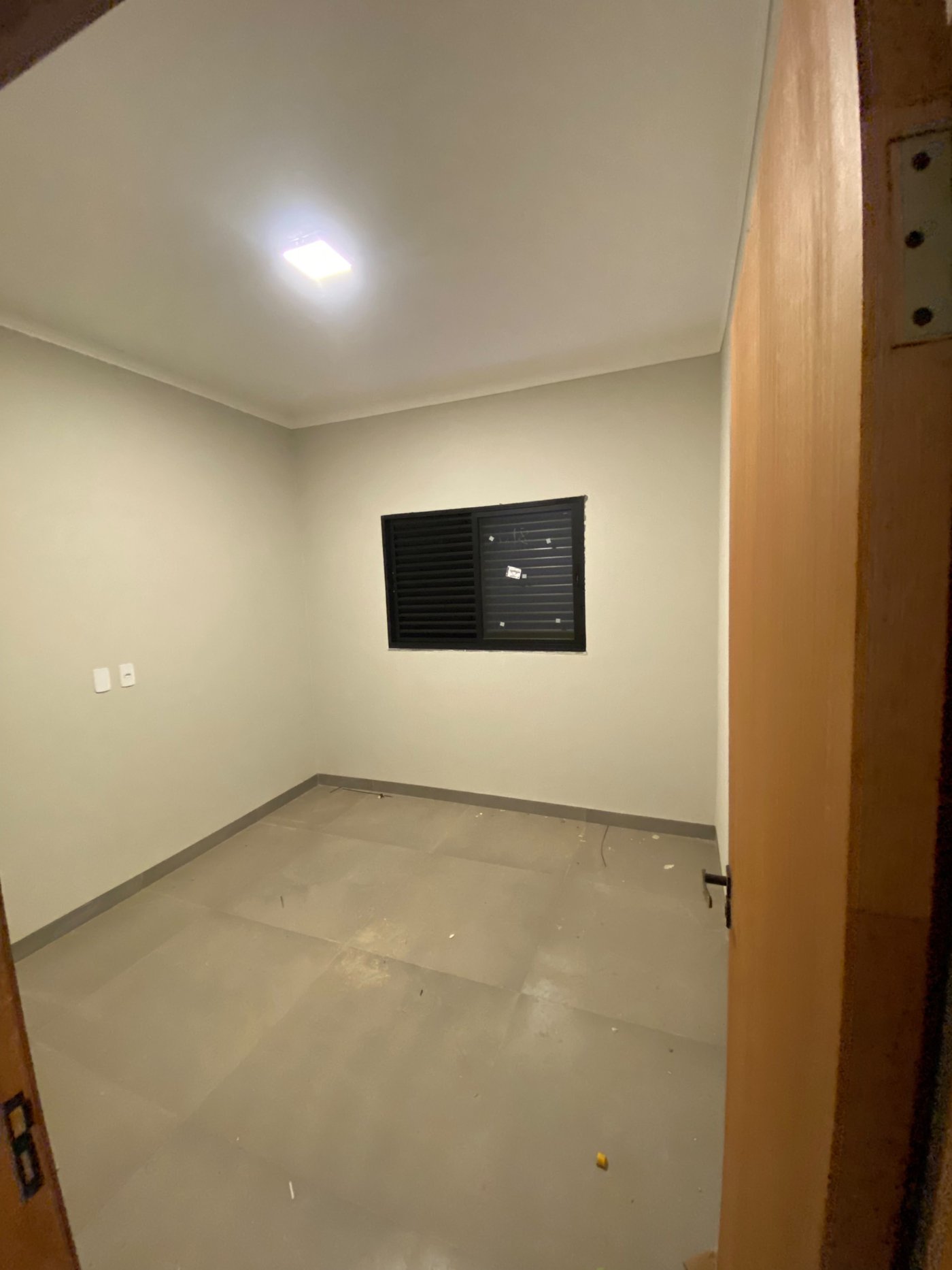 Casa à venda com 3 quartos, sendo 1 suíte,  em Bela Vista da Lagoa, Três Lagoas, MS