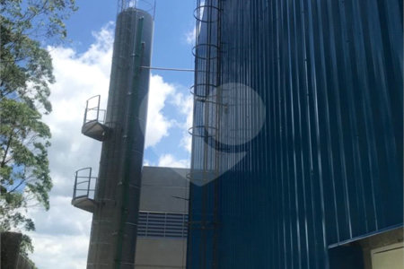 Galpão industrial com renda à venda em Cotia