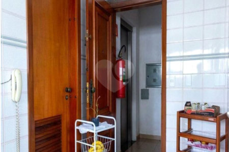 Apartamento com 04 Dorm 04 Suítes 04 Vagas na Saúde para venda ou locação.