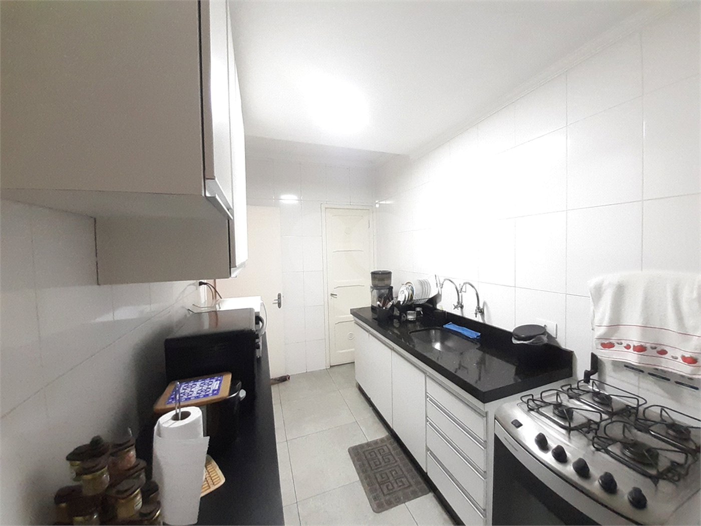 Vende-se: Sobrado de Vila, 2 quartos, Edícula com 1 Suíte, 1 Vaga, Santana!