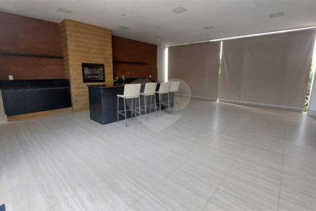Indaiatuba - Condominio Jardins di Roma - Venda -Locação 0 R$ 10.000,00 mais encargos - condominio - R$ 650,00 - IPTU - R$ 230,00 - Terreno 300ms - construido 170 metros quadrados - Terrea - 3 quartos, uma suíte e uma demi suite , 4 banheiros , piscina - Preparado para água quente até a piscina!!