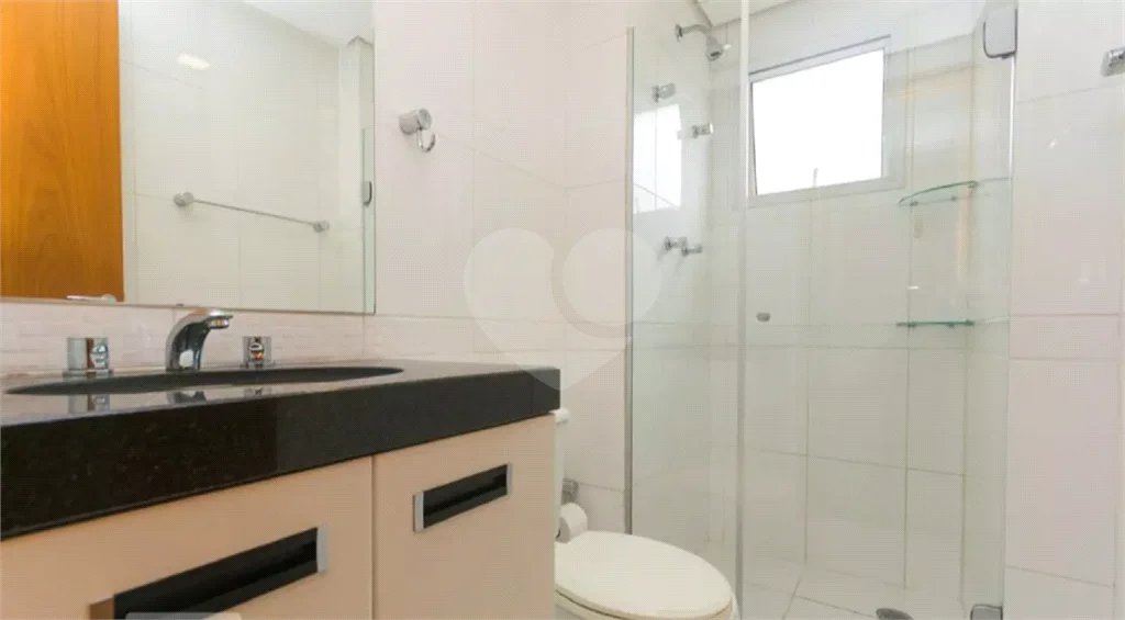 Cobertura duplex à venda na Mooca de 277m² com 3 dormitórios, 1 suíte e 3 vagas.