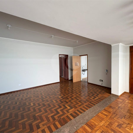Ótima oportunidade para moradia ou investimento comercial!