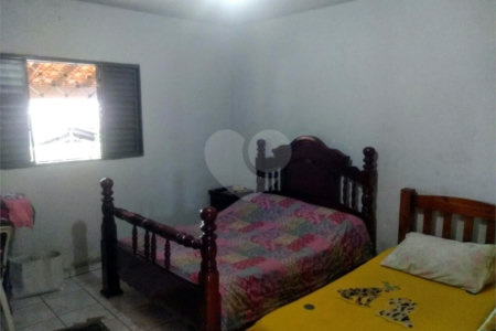 Sobrado no Cidade Aracy.