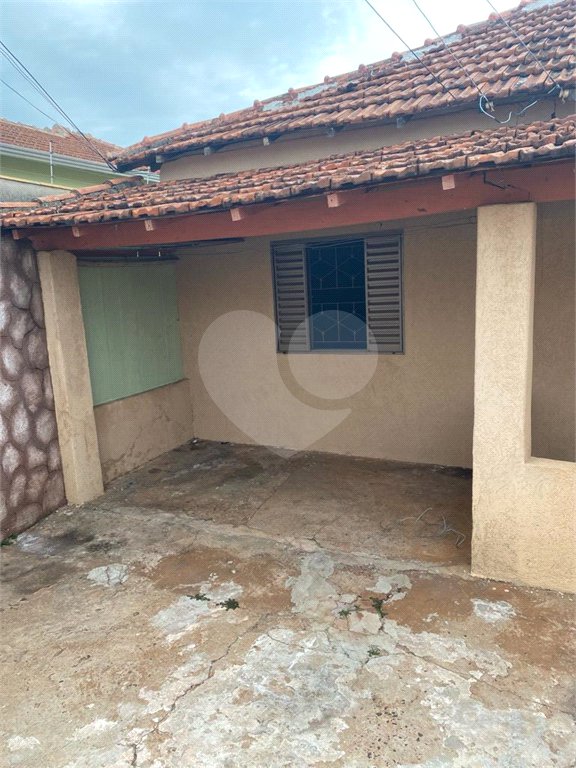 Casa térrea para venda na Vila Carmem