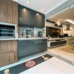 Apartamento à venda com 3 quartos, sendo 2 suítes,  em Riviera de São Lourenço, Bertioga, SP