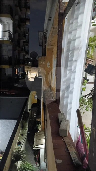 IMÓVEL COM SOBRADO + OUTRA CASA NO TERRENO, ÓTIMA PARA RENDA OU FAMÍLIA GRANDE