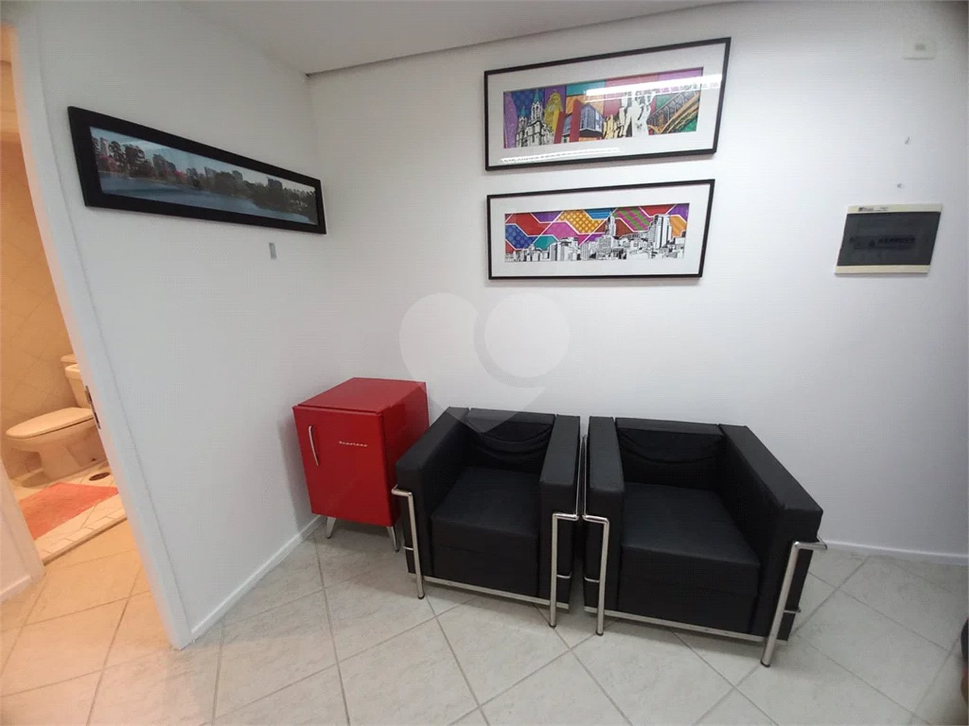 Sala comercial mobiliada para locação no Paraíso