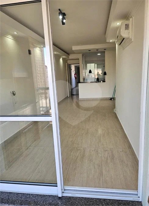 Apartamento de 82,6 m² no Baeta Neves, com 3 dormitórios, 1 suíte, 2 vagas, varanda gourmet com churrasqueira, planejados, ar-condicionado e lazer completo.