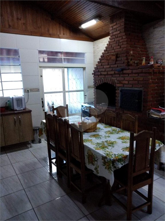 Casa térrea para venda ou locação no Jardim São Carlos V