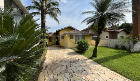 Casa à venda com 4 quartos, sendo 1 suíte,  em Morada da Praia, Bertioga, SP