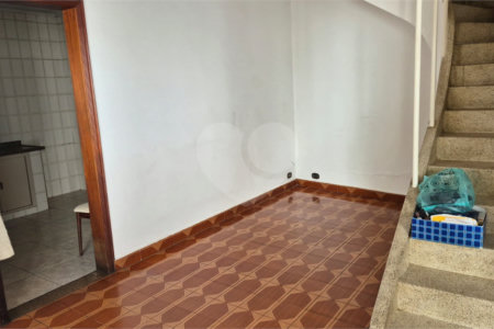 Casa residencial ou comercial com mais de 200m² na região do Jardim da Saúde em São Paulo - SP.