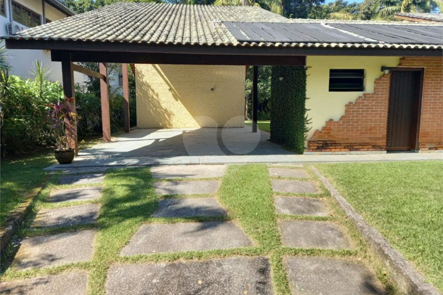 Casa à venda com 5 quartos, sendo 4 suítes, em Riviera de São Lourenço, Bertioga, SP