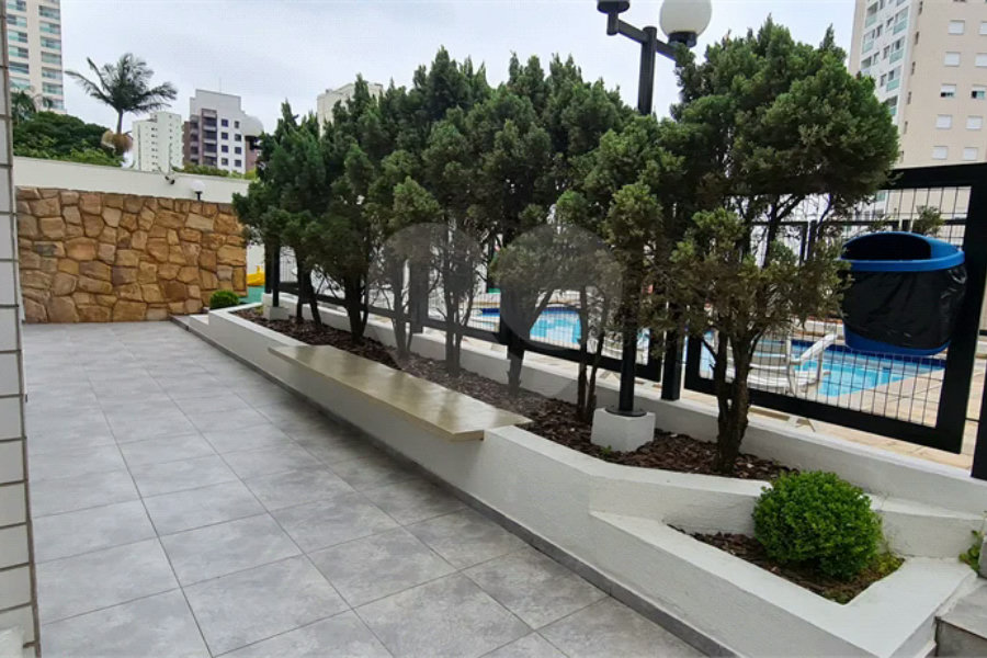 Apartamento 2 quartos (1suíte) 1 vaga na rua Piracema próximo a Saint Tropez