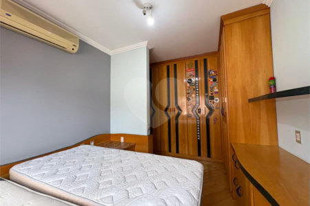 Casa a Venda no Condomínio Vista Alegre - Sede em Vinhedo/SP