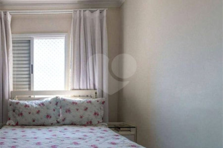Apartamento Condominio Clube em Pinheiros com 90 m² Útil com 3 dormitórios sendo 1 suíte com 1 Vagas