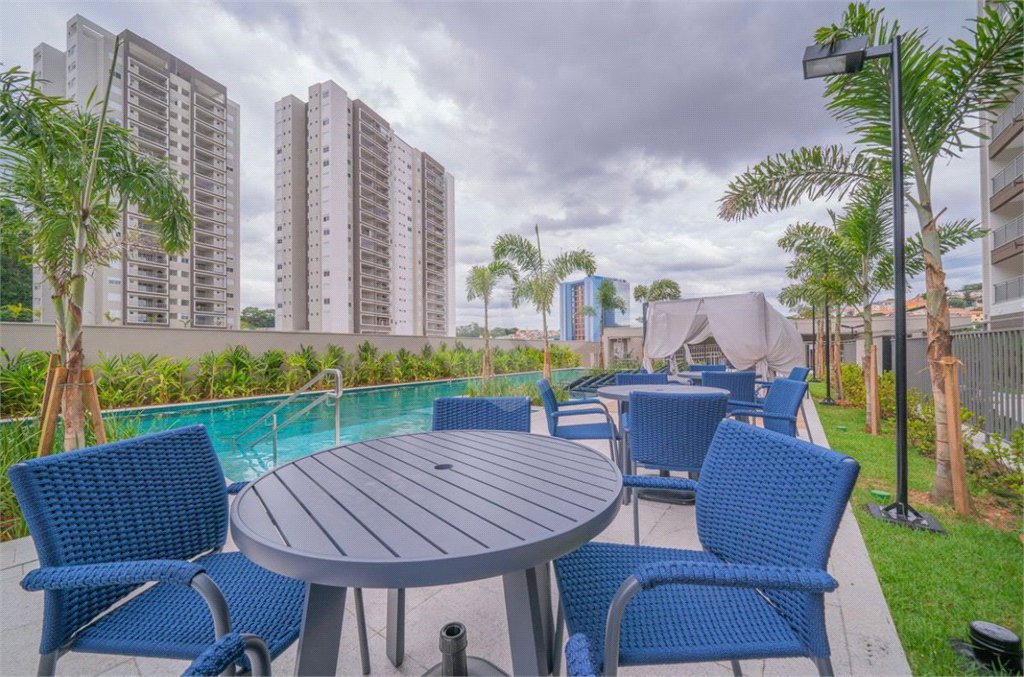 Apartamento com varanda à venda no Panamby