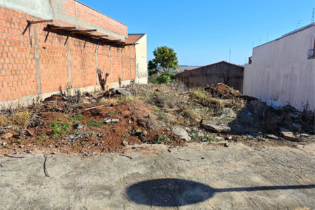 Terreno à Venda de 253 m² em Bairro em Desenvolvimento – Excelente Localização Próximo ao Comércio