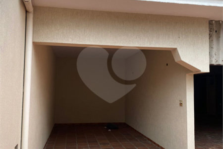 Casa térrea com 280m2, 3 dorms. - Saúde