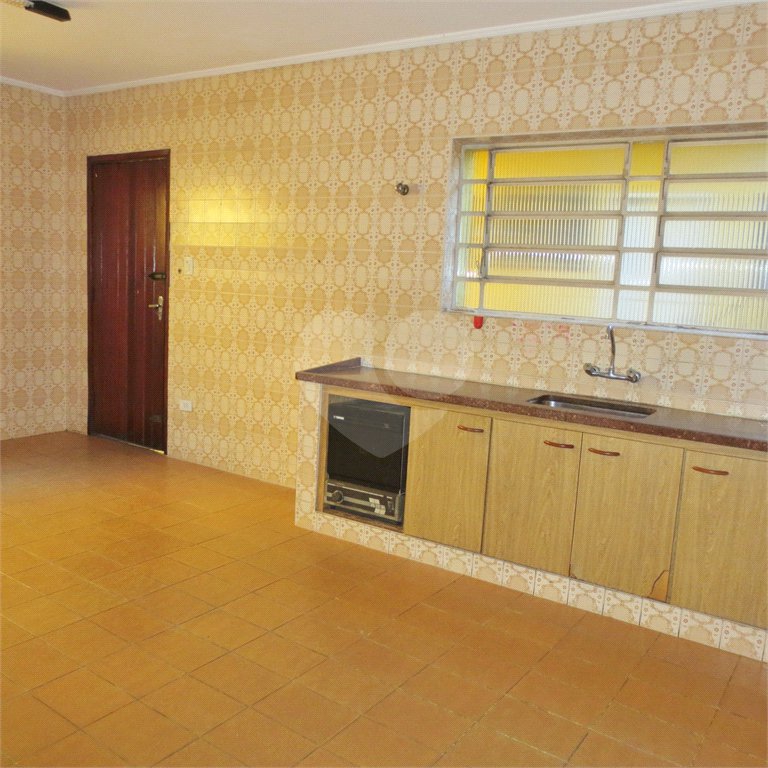 Sobrado Conservado na Saúde- 230m2 - 3 Quartos/1 Suíte/2 Vagas