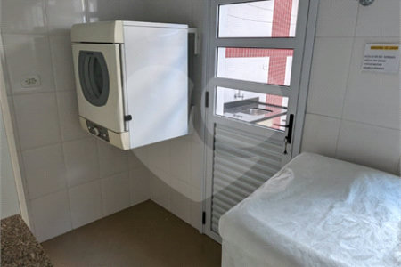 Sobrado Novo à Venda em Mirandópolis | 332 m² | 4 Dormitórios Suítes | 6 Vagas de Garagem