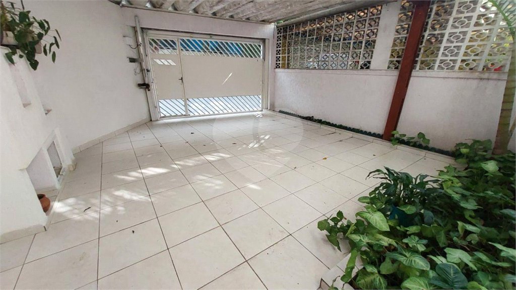 Casa à venda com 3 quartos, sendo 1 suíte,  em Vila Paulista, São Paulo, SP