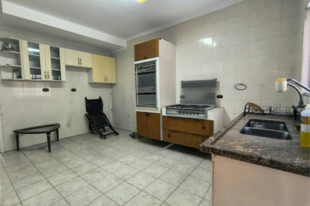 Sobrado à venda com 3 quartos, sendo 1 suíte, em Vila Polopoli, São Paulo - SP