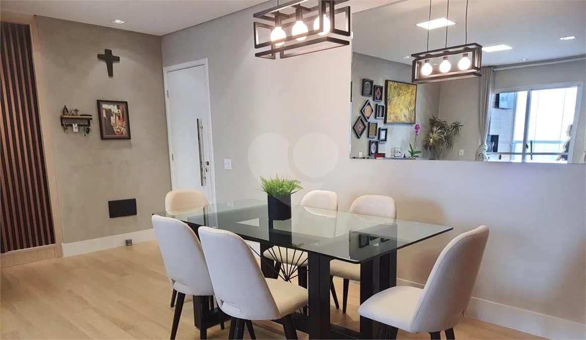 Apartamento reformado de 92 m² no Baeta Neves, com 2 dormitórios, 1 suíte, sala ampliada, área gourmet, 2 vagas, planejados e lazer completo.