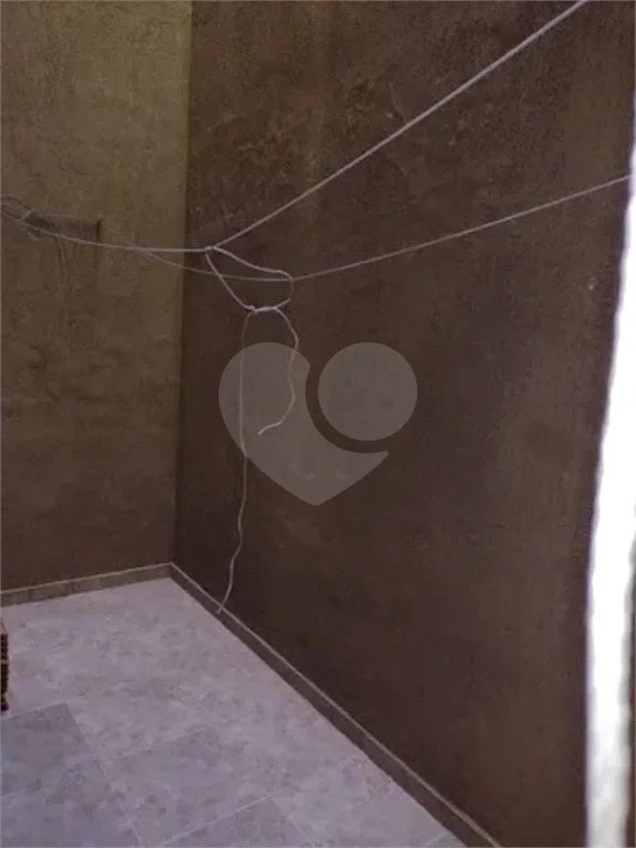Sobrado à venda em Santo André , com 179m² , 2 dormitórios , sendo 1 suíte e 5 vagas.
