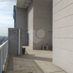 Conjunto comercial duplex à venda na Aclimação. Andar inteiro, puro charme!