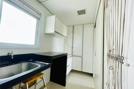 OPORTUNIDADE DE COMPRA NO DOMO HOME - 123 M² 3 DORMITORIOS SUITE COM CLOSET ANDAR ALTO!