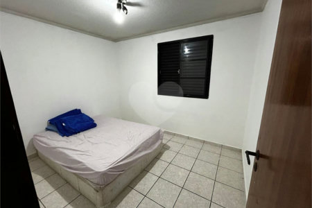 Apartamento com 03 Dormitórios, á venda, em São Carlos-SP.